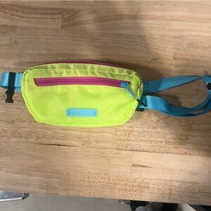 Sprints: Alien Acid Glow Sling It Bag